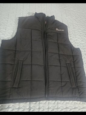 Ariat Men's Quilted Black Puffer Vest
